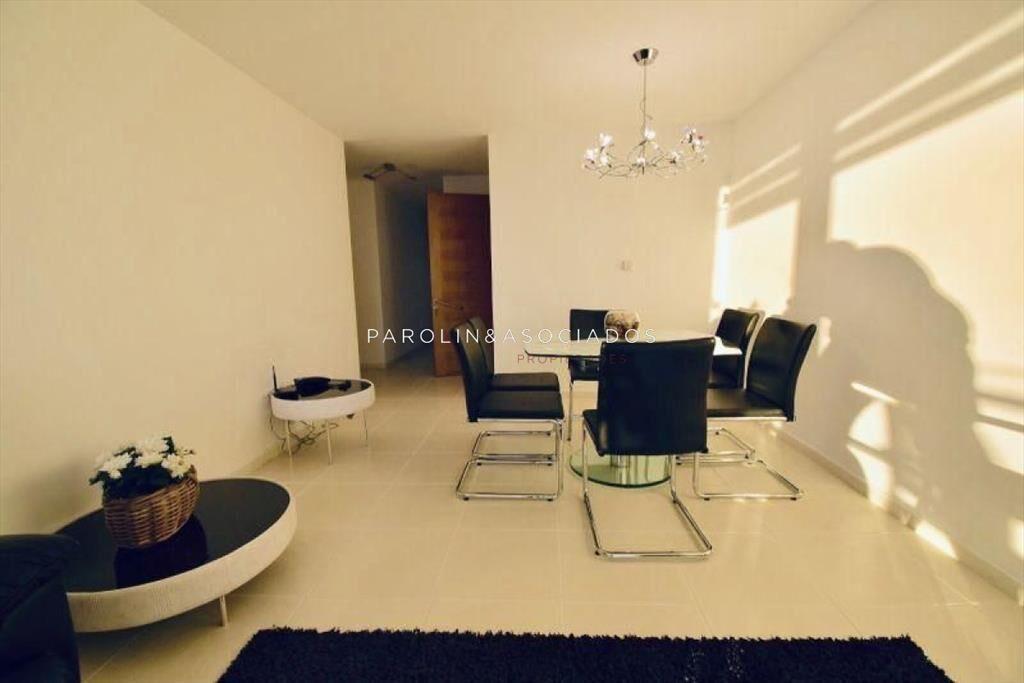 Apartamento 2 dormitorios en Season Tower, Punta