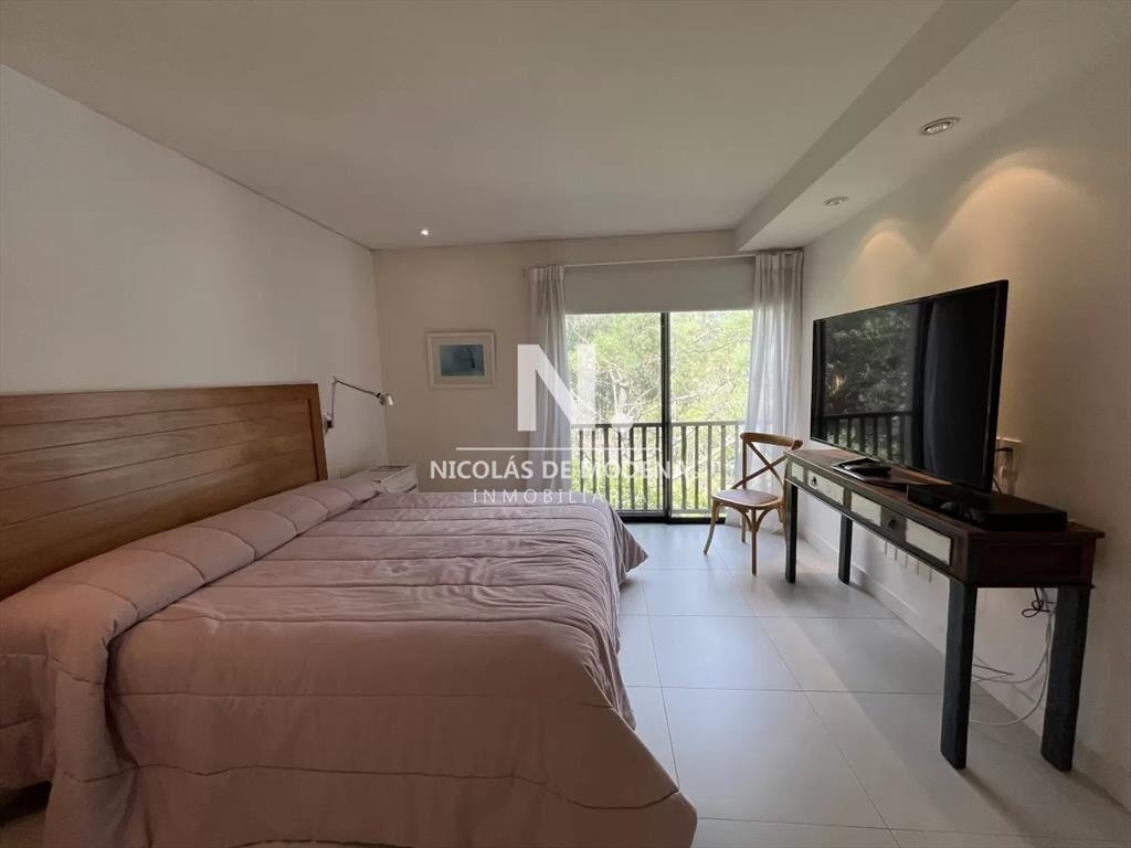 Impecable departamento, comodo e iluminado.