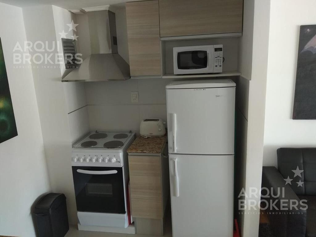 Apartamento monoambiente alquiler equipado Punta Carretas