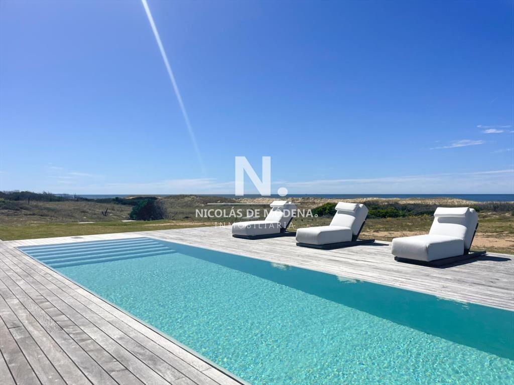 En venta casa de 4 Dormitorios en San Vicente -