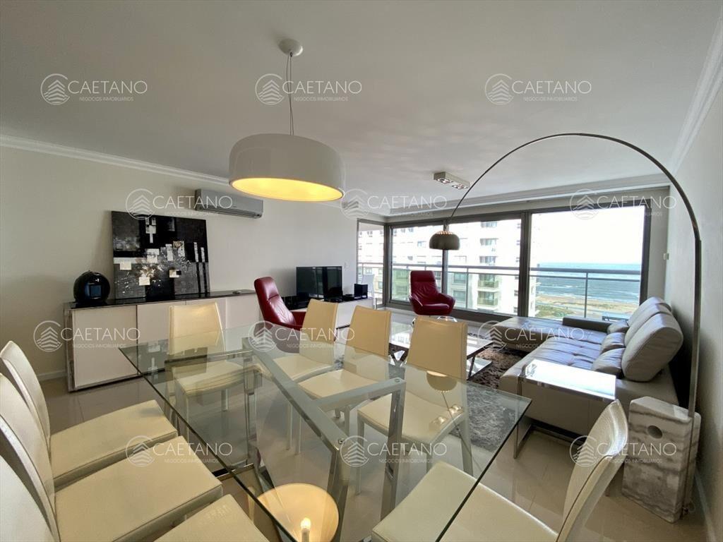 Venta apartamento 3 dormitorios playa brava Punta