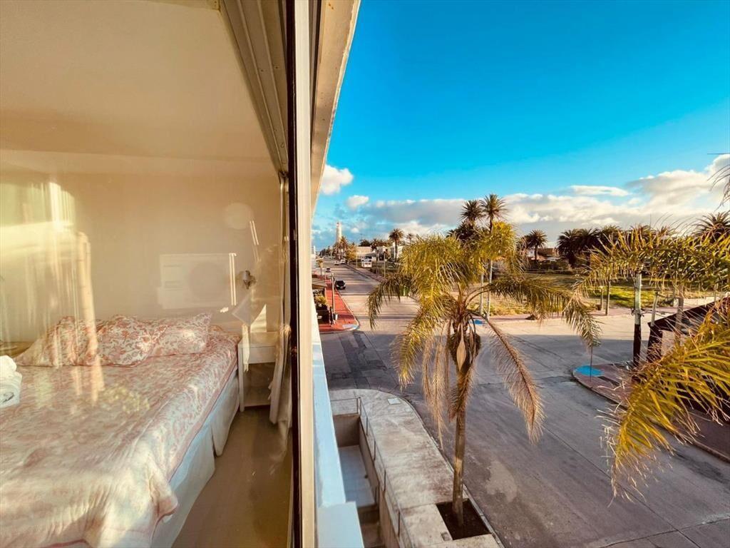 Venta de apartamento a pasos del puerto , 1 dormitorio