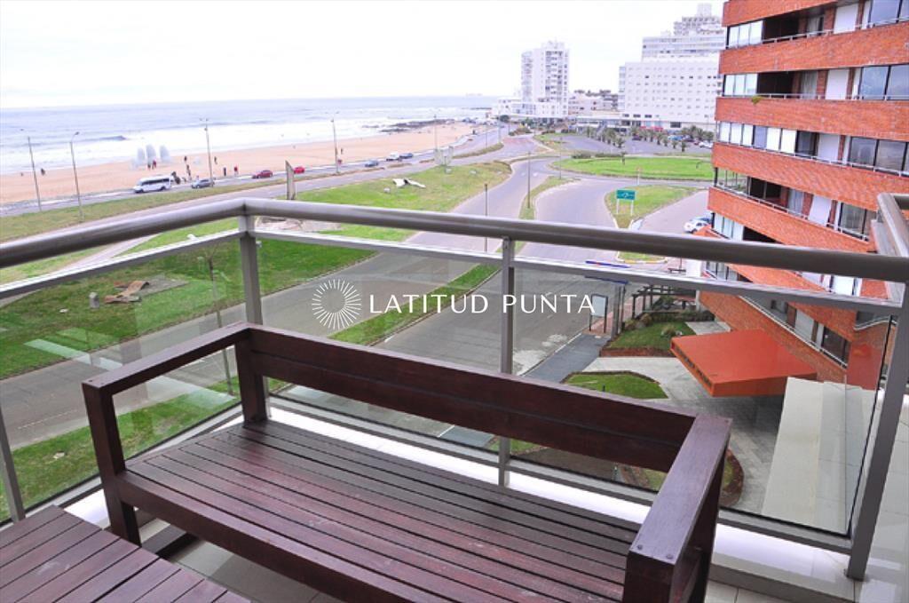 Apartamento en Imperiale, 3 suites más