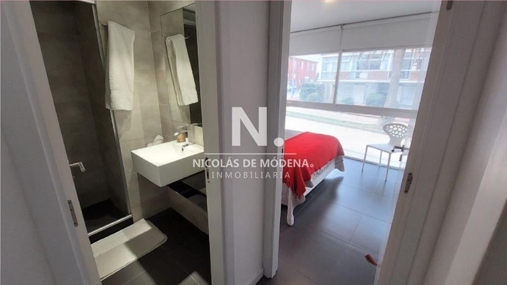 Apartamento de 2 dormitorios en Península, a del