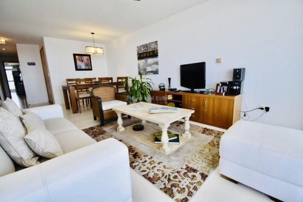 Apartamento en alquiler temporario Playa Mansa 2