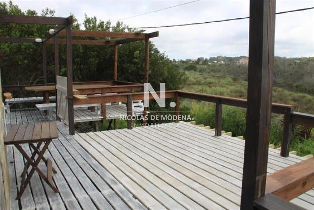 Casa en venta a metros de la Playa en Manantiales