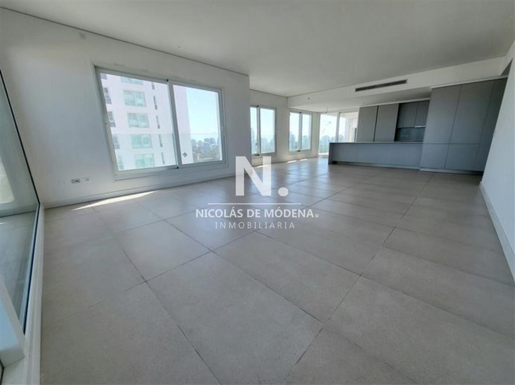 Vende apartamento con hermosa vista, de 4 en del