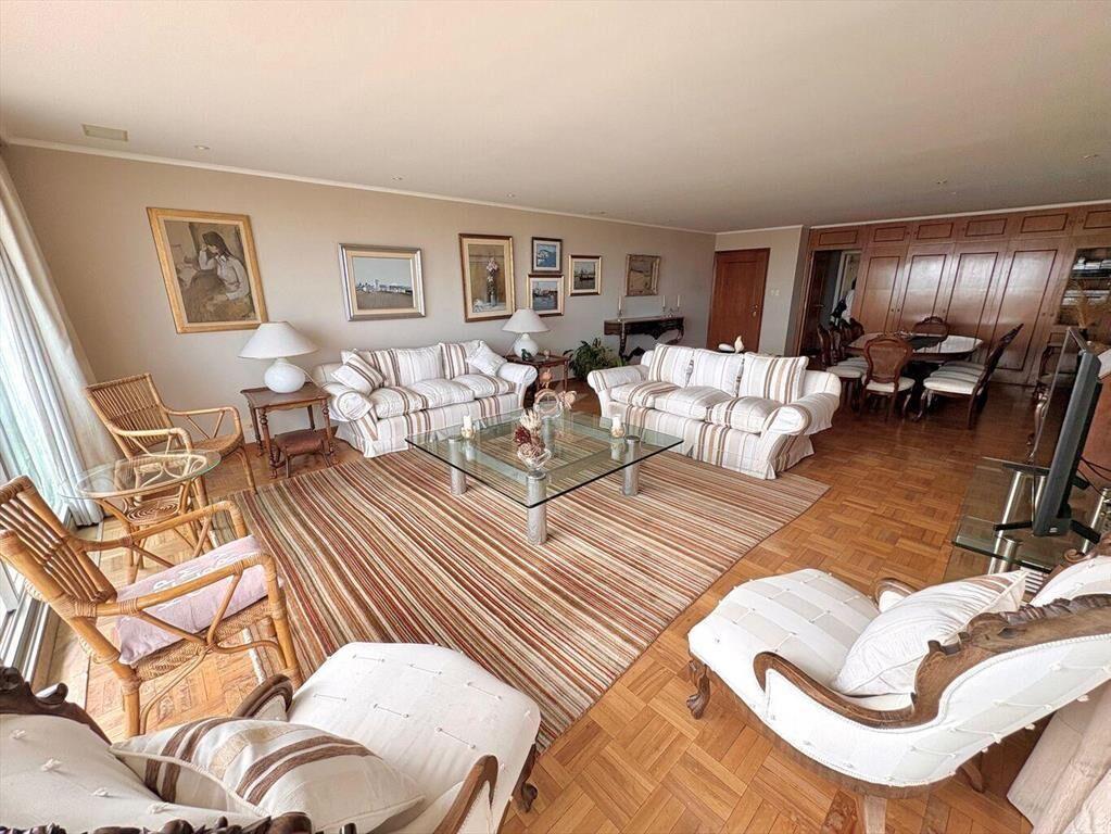 VENTA APARTEMENTO POCITOS 3 DORM- TZA- GGE