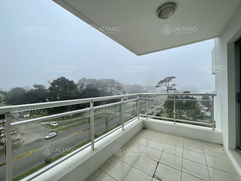 alquiler apartamento 3 dormitorios, Punta del