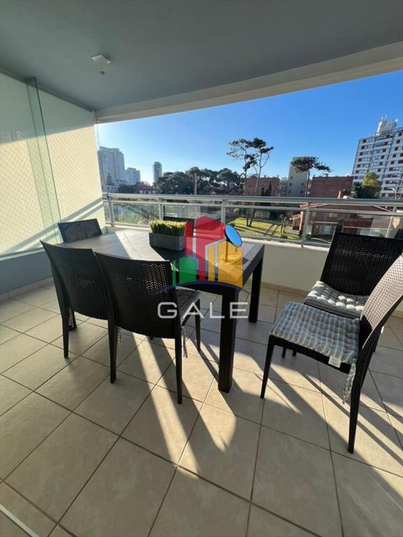 Apartamento Moderno En La Mejor Ubicación de Pde