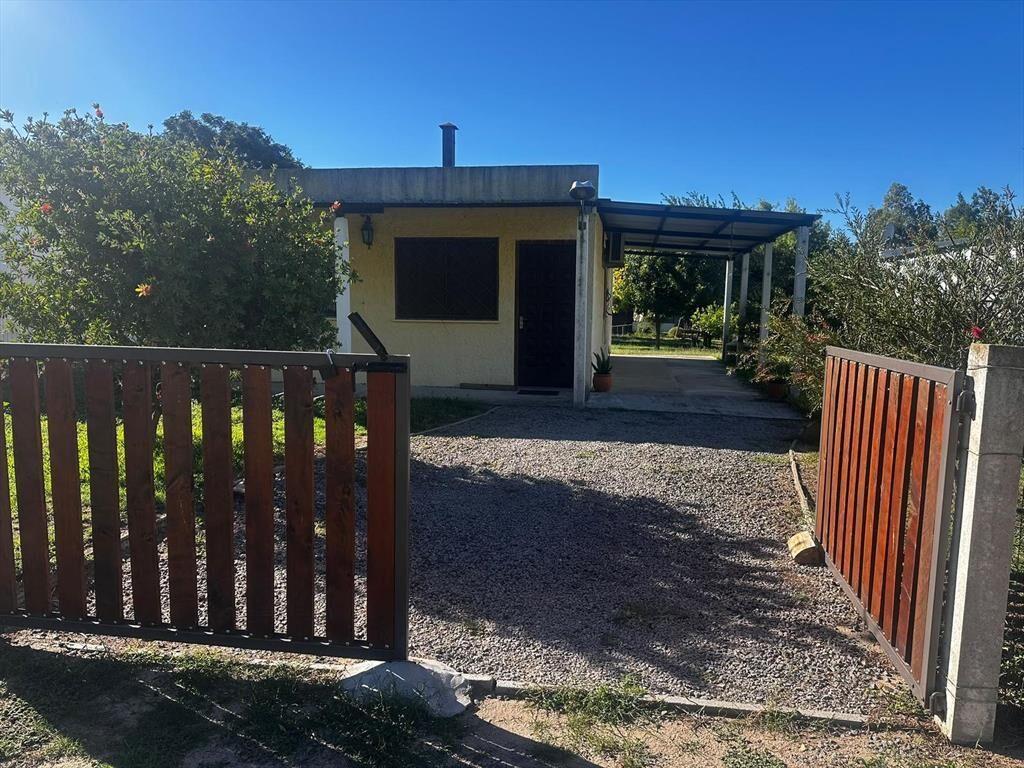 Venta de Casa 2 dormitorios en Santa Regina Colonia
