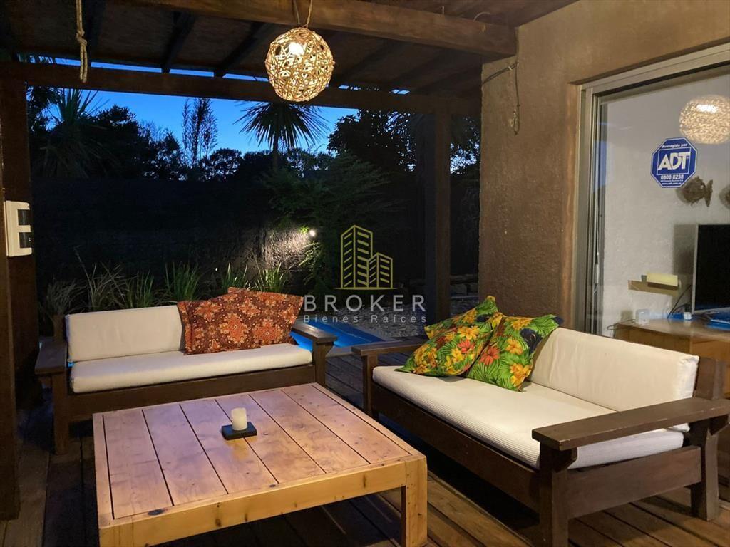 Alquiler de temporada y venta de hermosa Casa en
