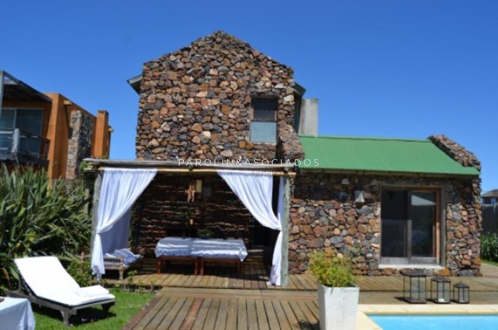 Casa en venta de 4 dormitorios en Montoya, La