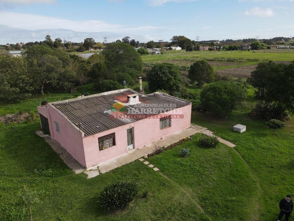 Casa con terreno en venta a pasitos de ruta 1, de