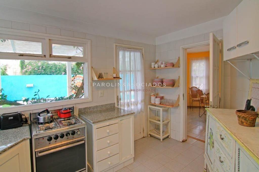 Casa en venta en La Barra a 3 cuadras de la Punta