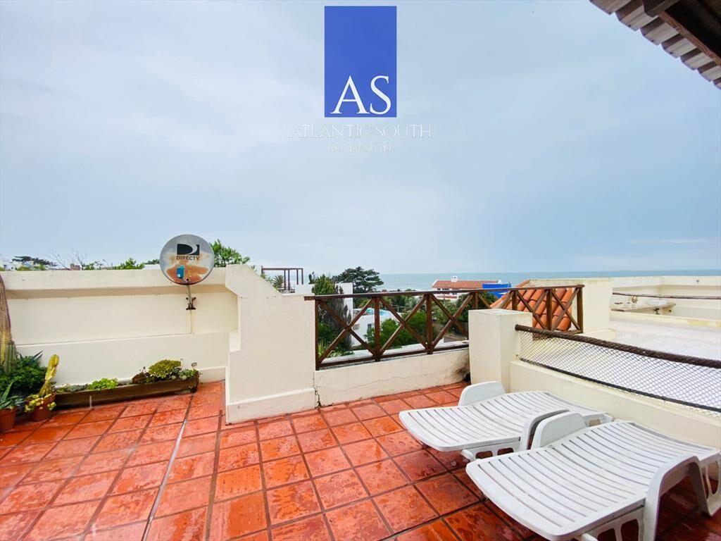 Apartamento 3 dormitorios 2 baños a metros del mar.