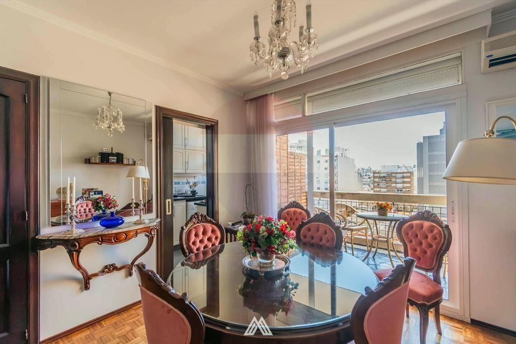 Venta apartamento, 2 dorm., terraza, Pocitos.