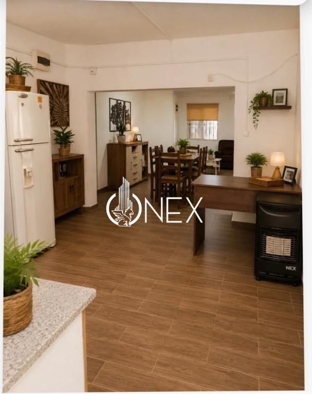 Se venden 2 casa en Maroñas, Montevideo.