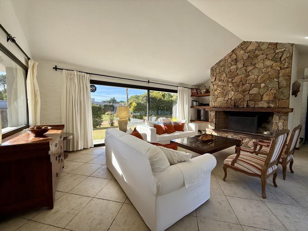 Chalet en RincÃ?Â³n del Indio   Â? A 500 metros del