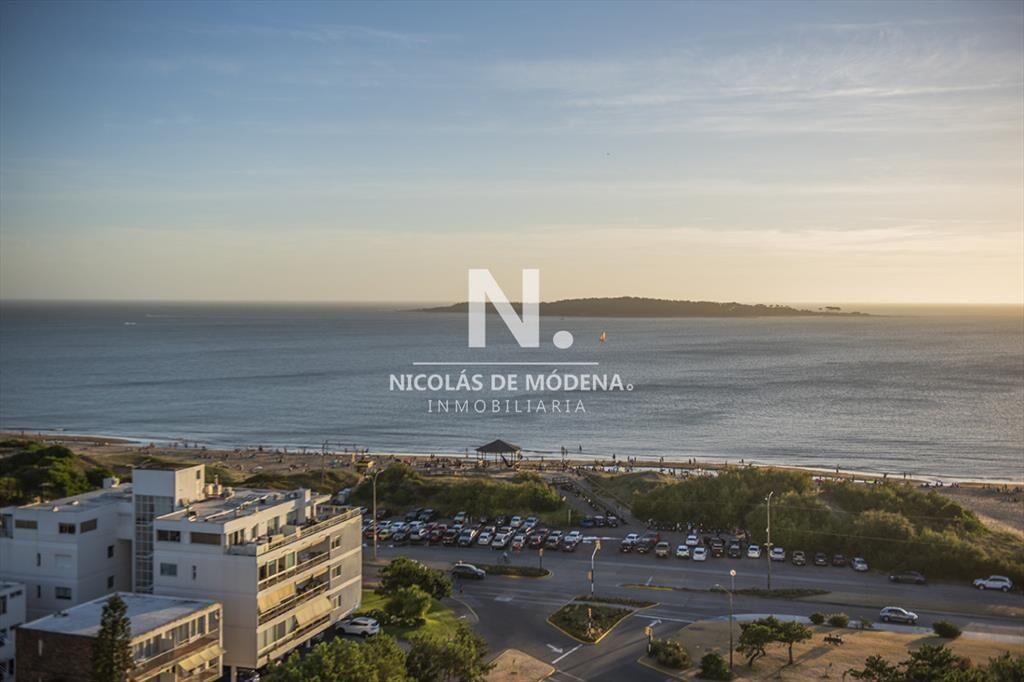 Le jardin de 3 dormitorios, playa mansa, frente