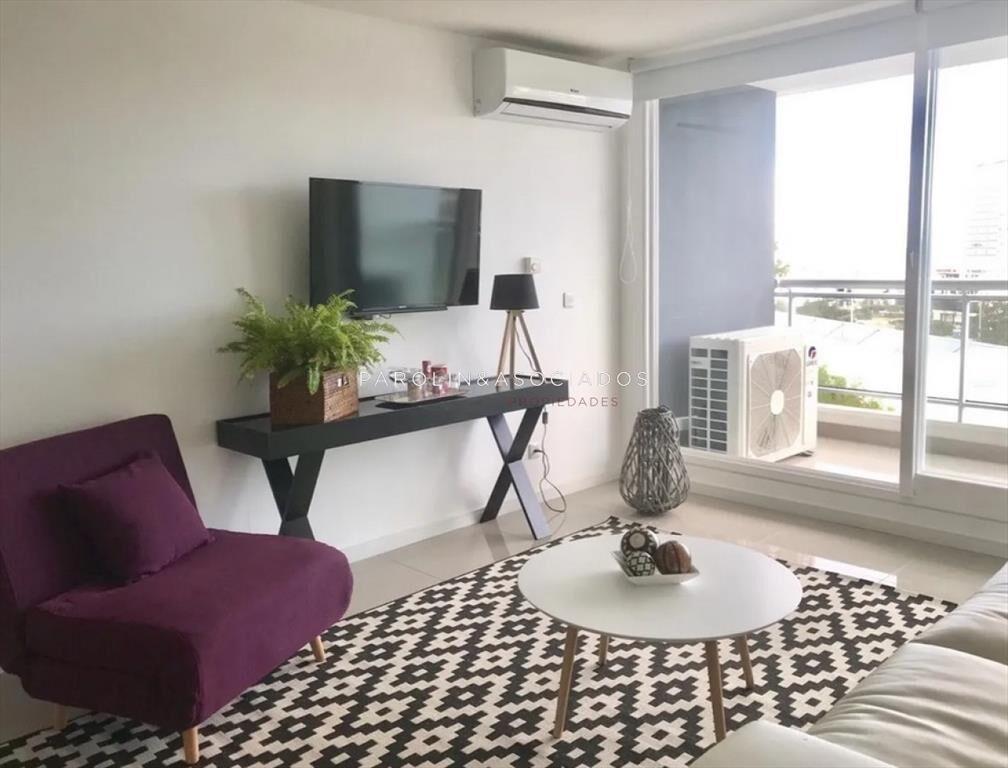 Apartamento de 2 dormitorios en Torre One, Punta