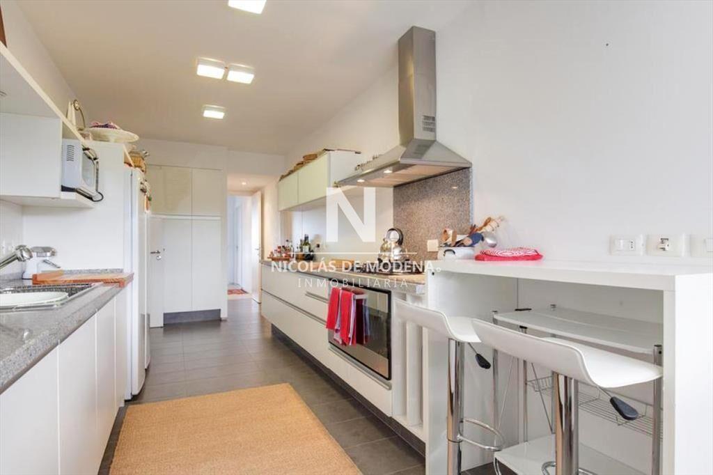 Excelente Apartamento de Cinco dormitorios en en