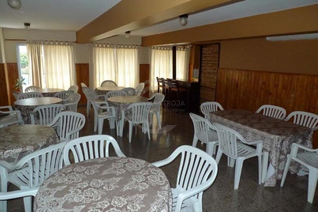 CASATROJA VENTA APTO 2 DORMITORIOS BARRIO SUR A METROS DE