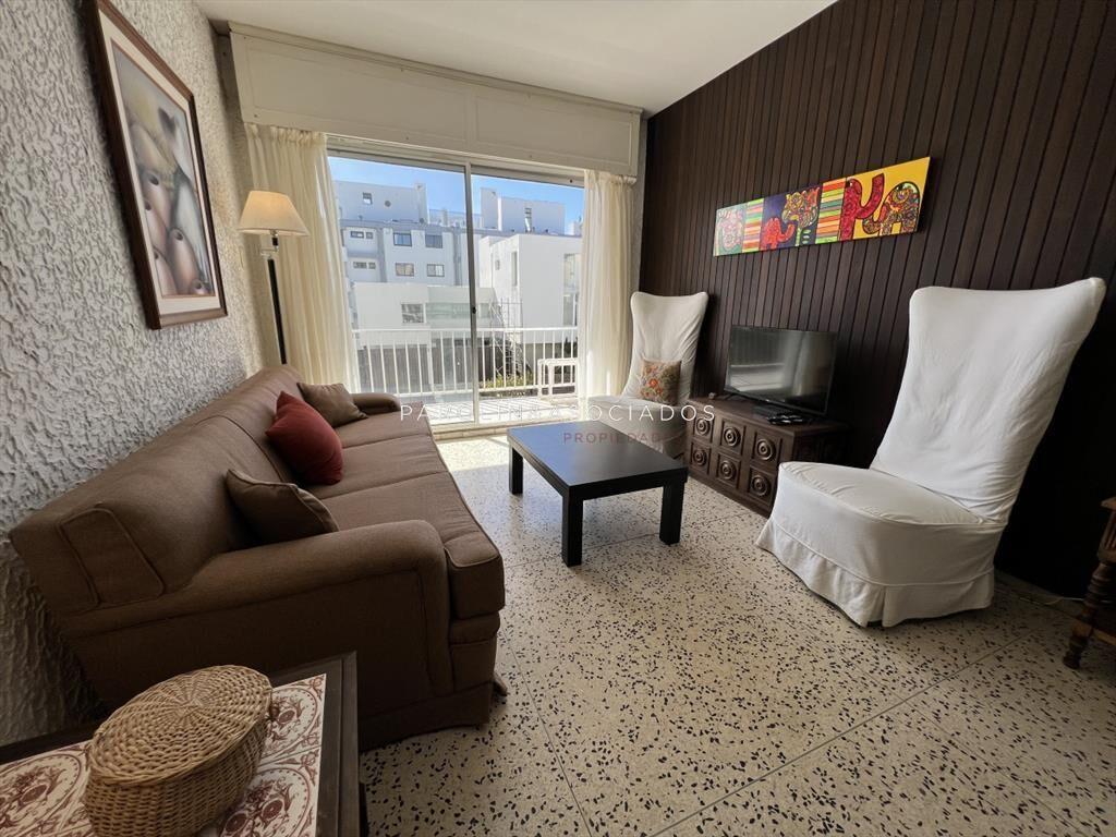 Apartamento en venta de 2 dormitorios en Península, Punta