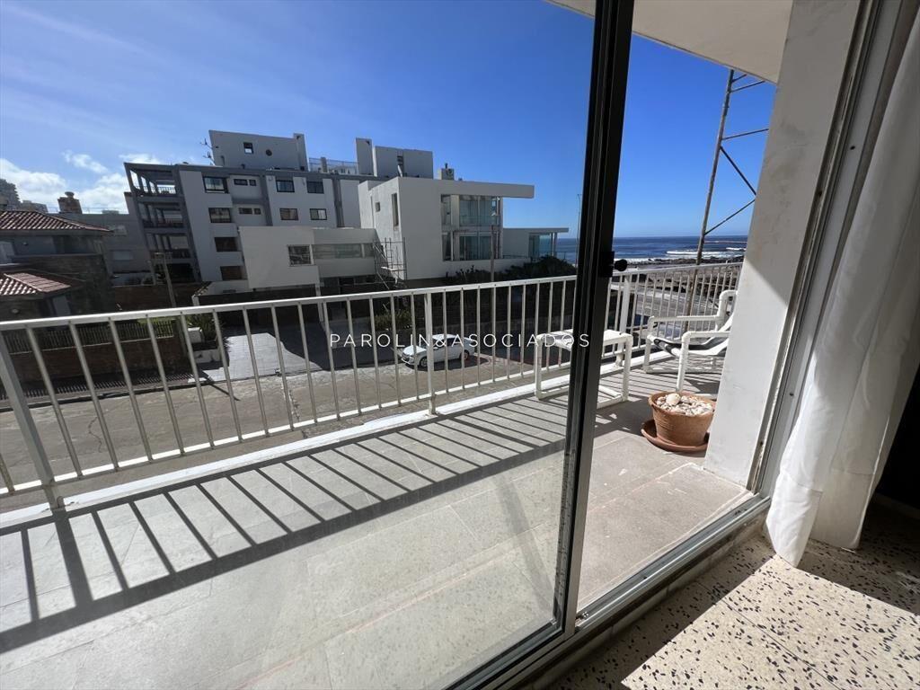 Apartamento en venta de 2 dormitorios en Península, Punta