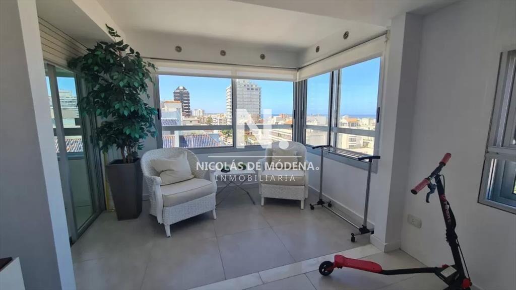 Apartamento en venta de 2 dormitorios en torre en