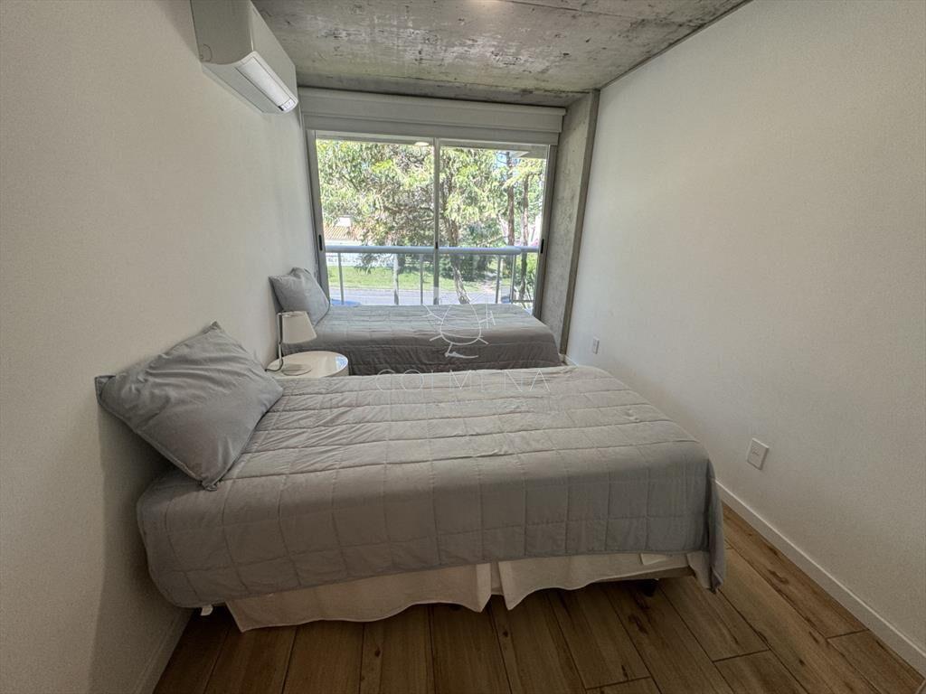 Apartamento en venta de dos dormitorios en Punta