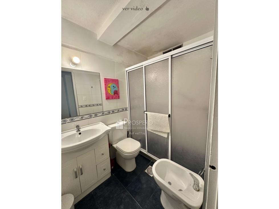 VA2275 venta apto 2 dorm centro patio cochera