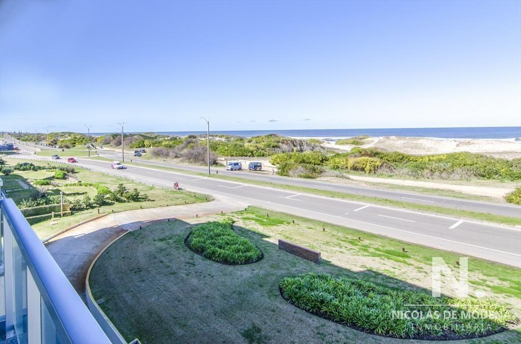 Apartamento Tres Dormitorios en Playa Brava Punta del Este