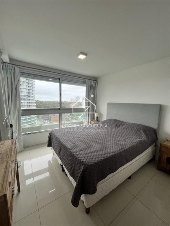 Alquiler anual apartamento en Roosevelt