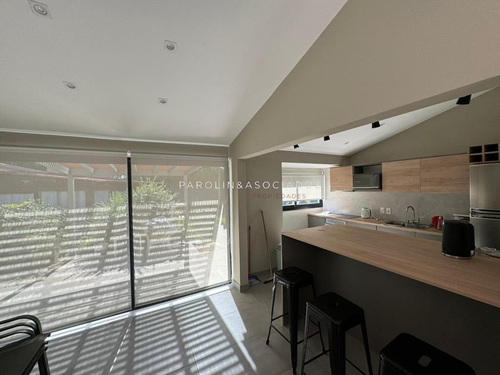 Casas en Venta de 4 dormitorios en San Rafael , ,