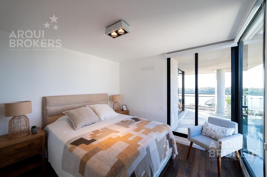 Apartamento de dos dormitorios en venta en Parque Carrasco