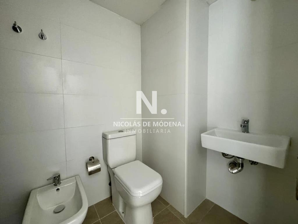 Apartamento 1 Dormitorio con Renta en Tres Cruces - Montevi