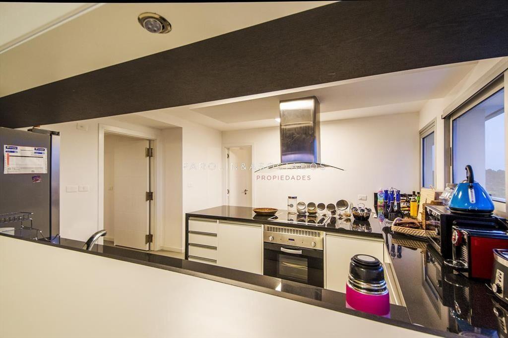 Muy lindo apartamento en venta en Silente, Punta