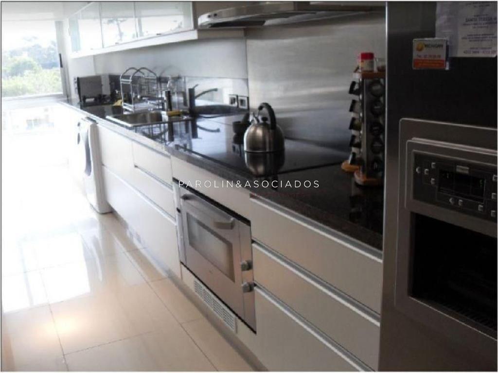 Apartamento en venta de 3 dormitorios en Terrazas