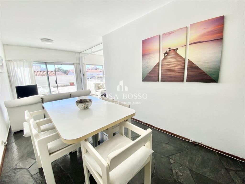 Apartamento, Alquiler, 2 dormitorios, Península, Punta del