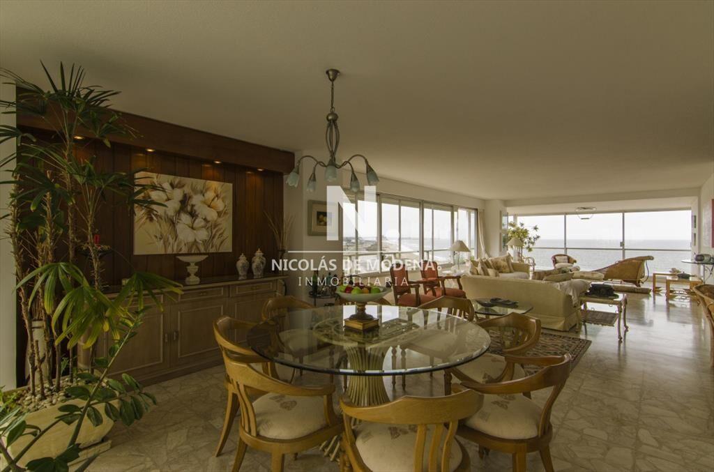 Esplendido departamento en venta ubicado en Brava