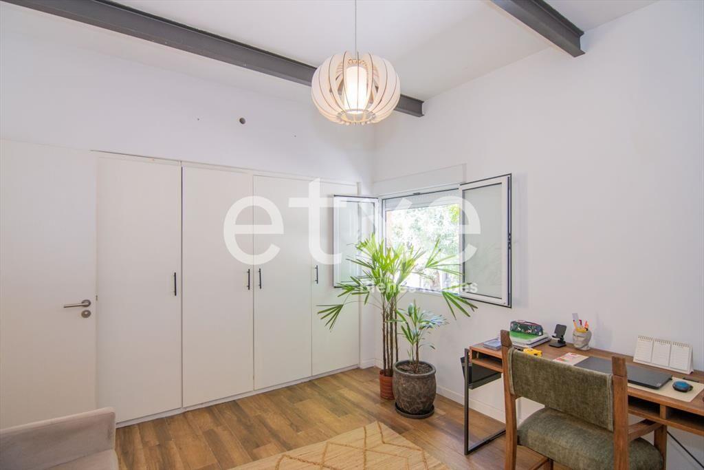 Apartamento reciclado en Venta en La Comercial....