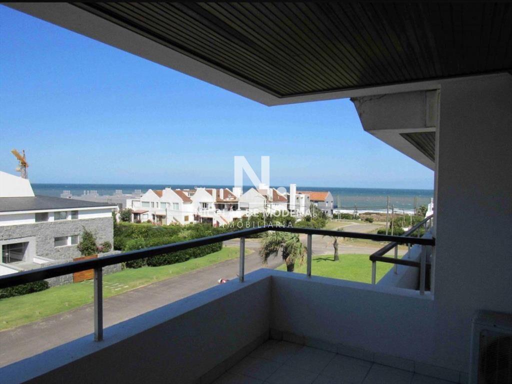 Venta y alquiler de apartamento en Esturión La