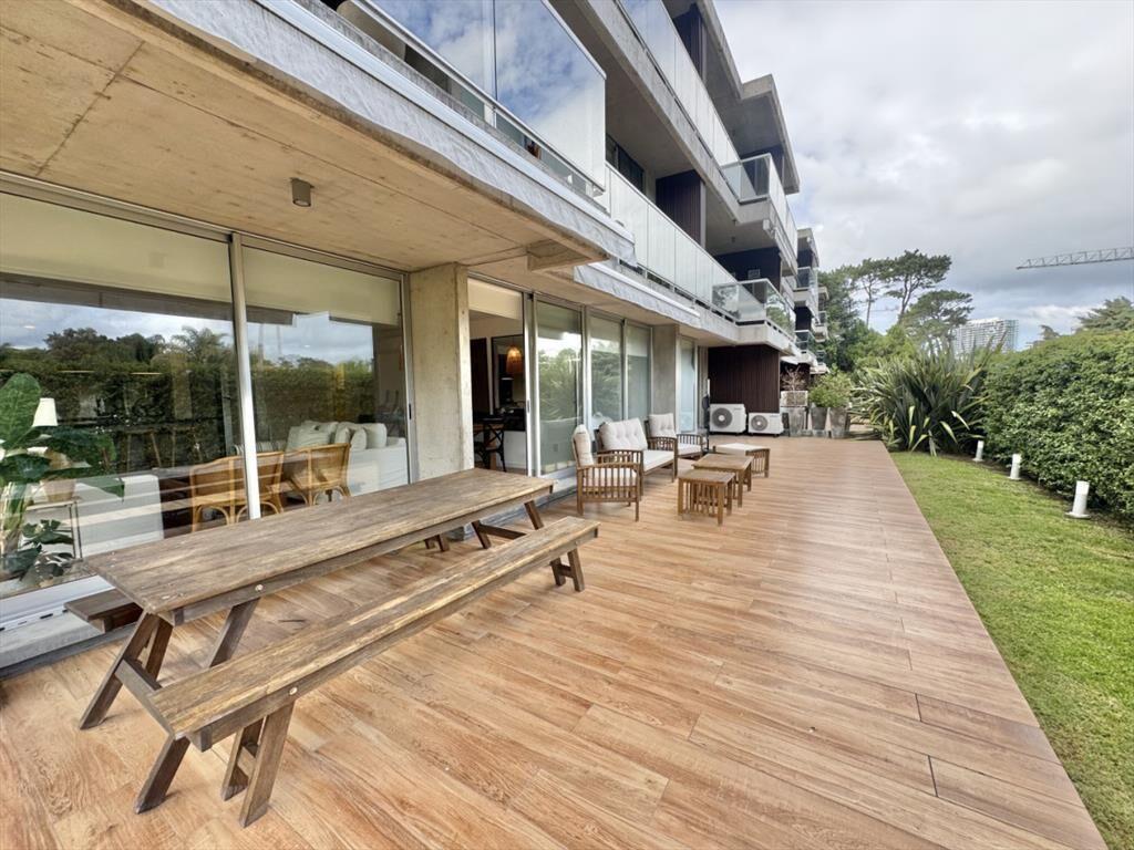 APARTAMENTO EN VENTA 3 DORMITORIOS - MANSA INN II