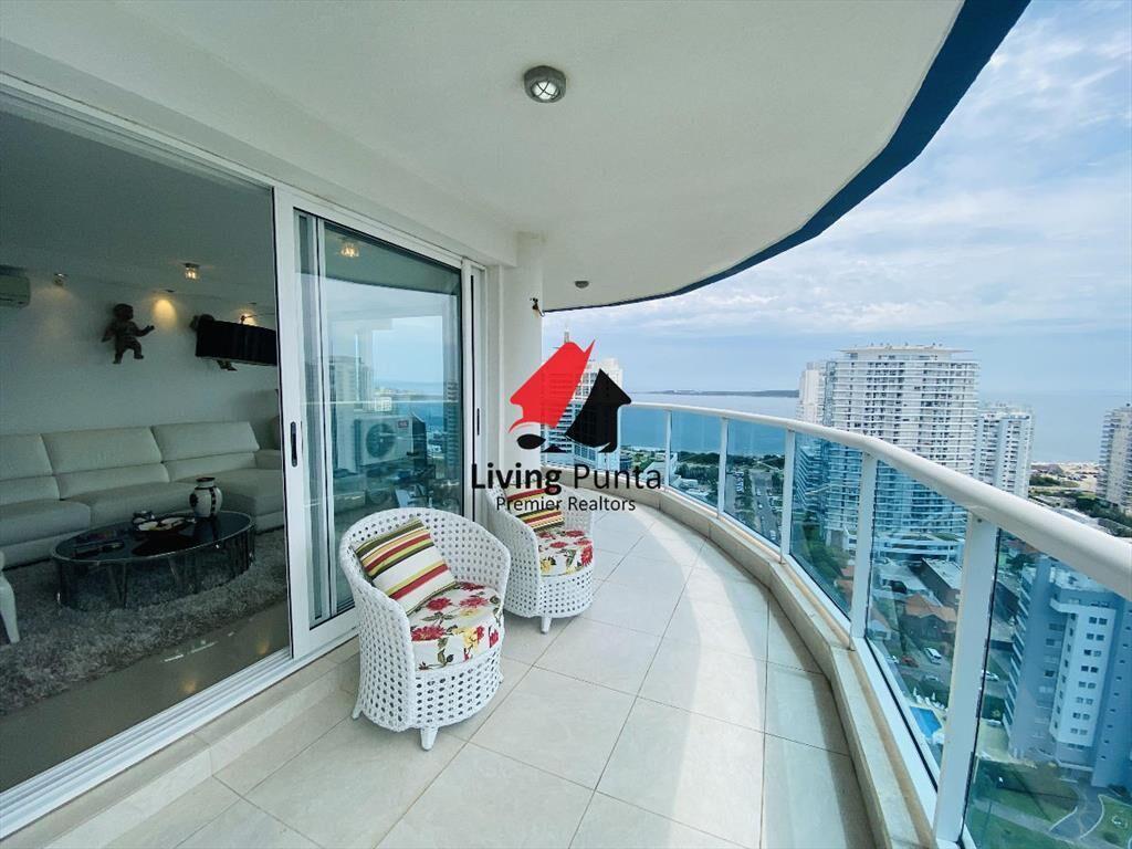 Casino Tower  en venta  vista la mar  3 2 baños