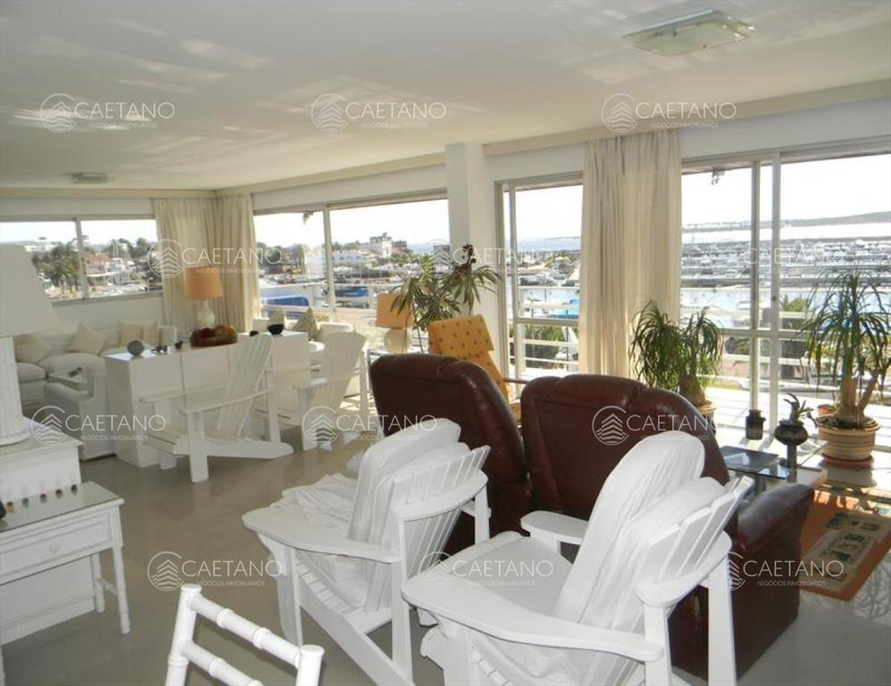 Venta apartamento 4 dormitorios Puerto Punta del