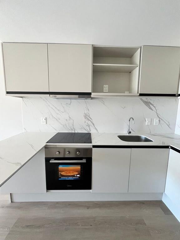 A ESTRENAR MUY MODERNO APARTAMENTO DE UN DORMITORIO CON GAR
