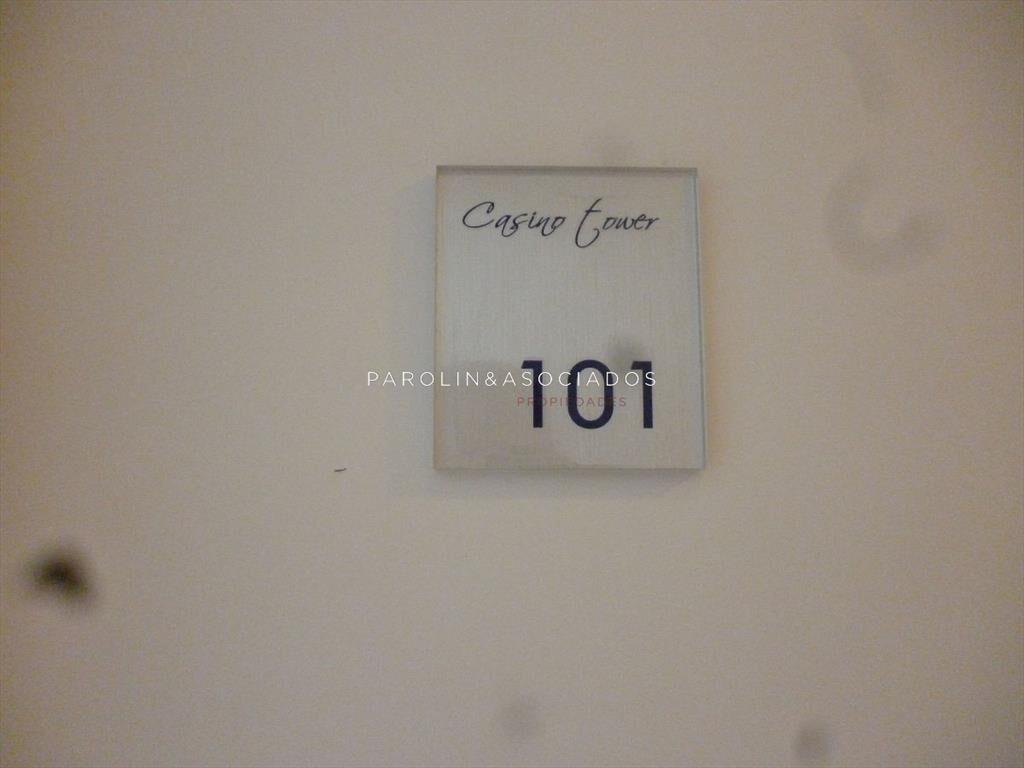 Apartamento en venta en Casino Tower, Punta del