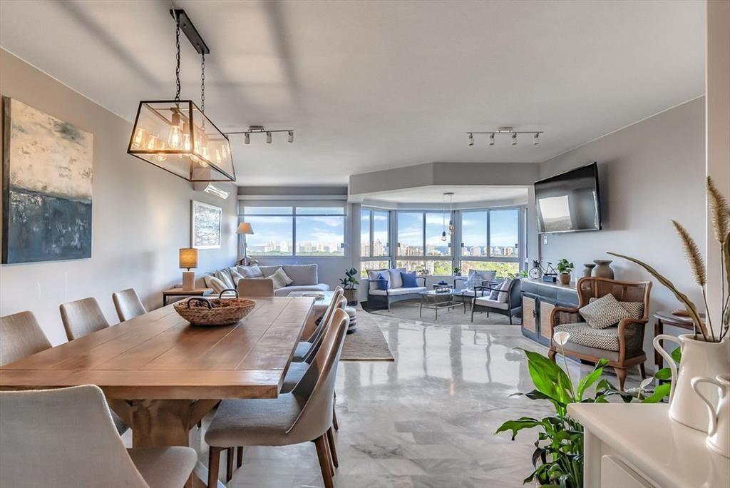 VENTA APARTAMENTO 4 DORMITORIOS PUNTA DEL ESTE
