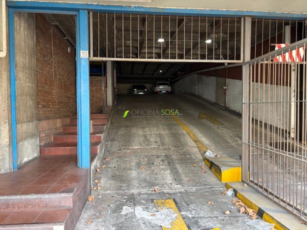 Oficina Sosa - Garaje fijo en Mercedes y Paraguay con vigil
